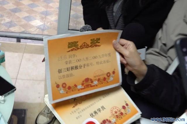 讼师谈家门口罹难女子家属遭网暴 收集暴力加重家属晦气